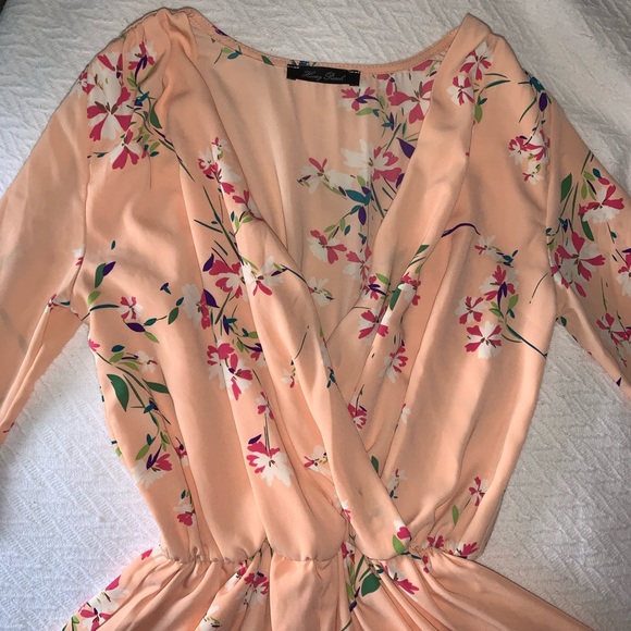 Super Cute Floral Pink Romper! - Picture 2 of 6